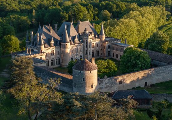 Château et Tour Michel de Montaigne